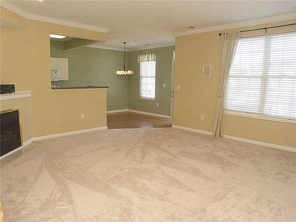 4th image of 901 Sonie Dr
