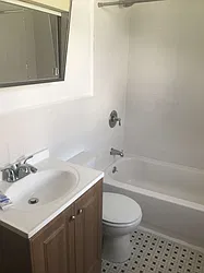 Rented by Zikos Realty Services