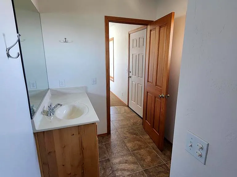 461 Manzanita Dr — Photo 26