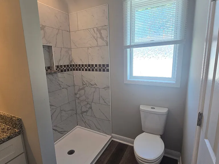 234-236 W Winchester St — Photo 10