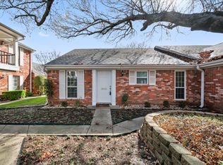 1049 Roaring Springs Rd #1049, Fort Worth, TX 76114