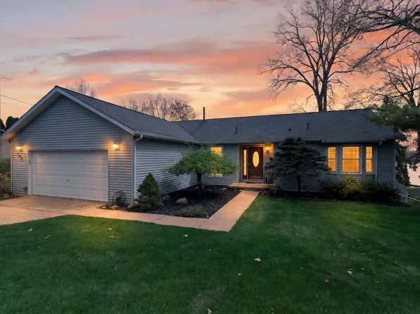 545 Timber Ln, Brooklyn, MI 49230