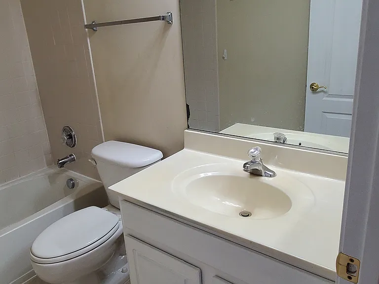 Full bath for Bedroom#1 and Bedroom#2