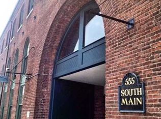 555 S Main St APT 230, Providence, RI 02903