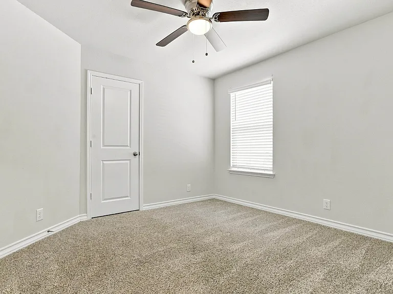1710 Lavender Hl — Photo 21