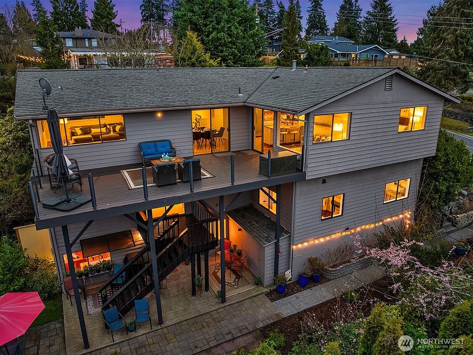 1st image of 7407 180th Street SW