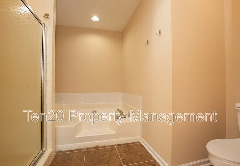 11 Leah Ct — Photo 16
