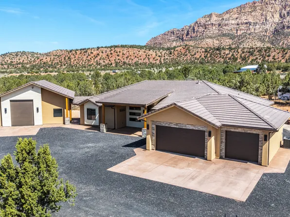 1295 E Cedar Dr, Apple Valley, UT 84737