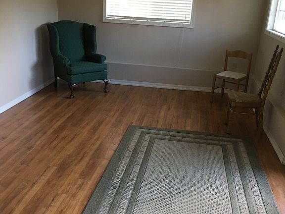 3rd image of 1406 NE 126th St