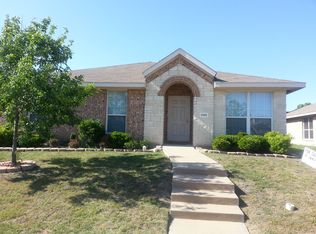 1745 Venus Dr W, Lancaster, TX 75134