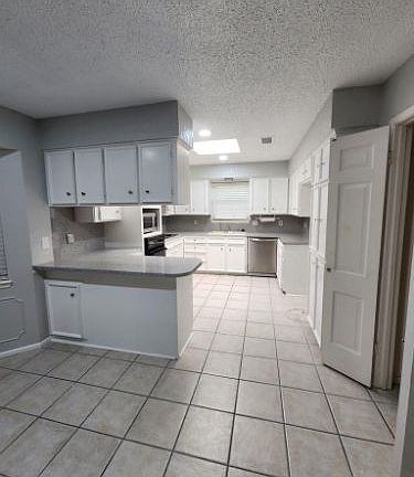 5th image of 3312 Maxwell Dr