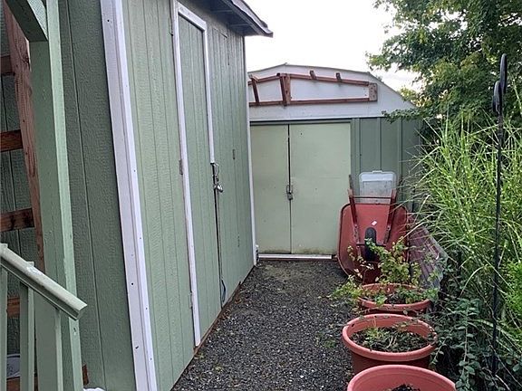2nd image of 25739 135th Ave SE