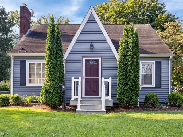 164 Maplecrest St SW, North Canton, OH 44720