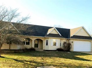 661 Lindsey Dr, Union, MO 63084