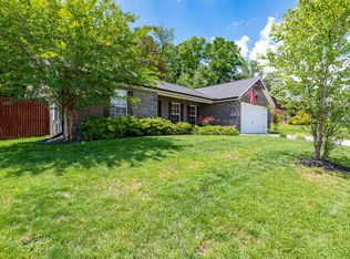 7676 Applecross Rd, Corryton, TN 37721