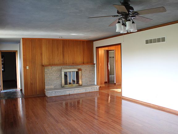 4th image of 164 Taylor Ave