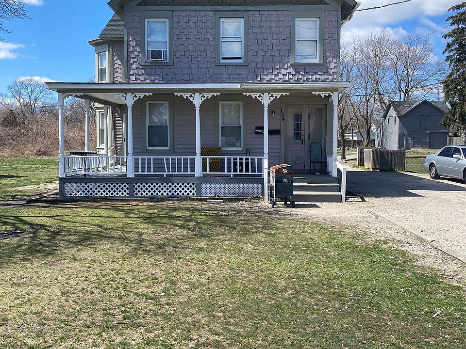 1st image of 104 River Ave