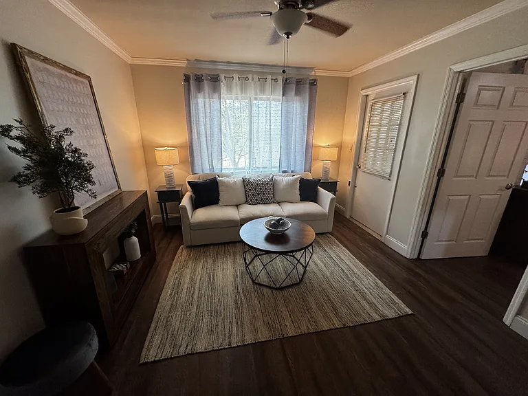 Aventine at Skylyn Apartments — Photo 8