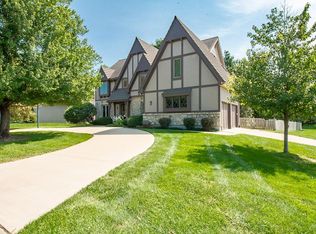 10613 W 128th St, Overland Park, KS 66213
