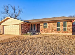 213 E Campbell Dr, Midwest City, OK 73110