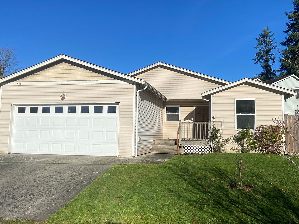 1st image of 818 Park Cottage Pl