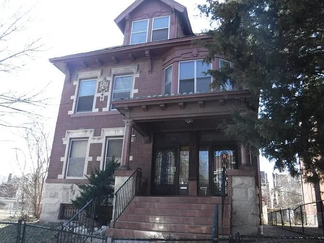 3204-3206 Greer Ave photo 1