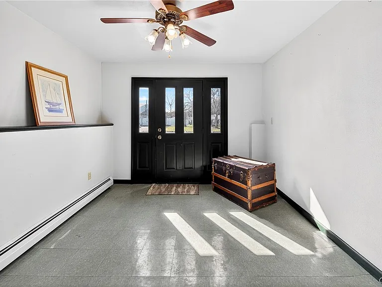 8237 Mantova Dr — Photo 14