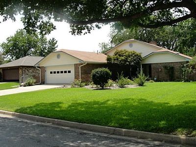 929 Yellowstone Dr, Grapevine, TX, 76051