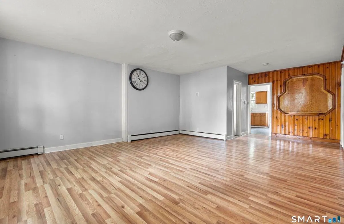 3 bed, 1500 sqft, $2,000 — Photo 2