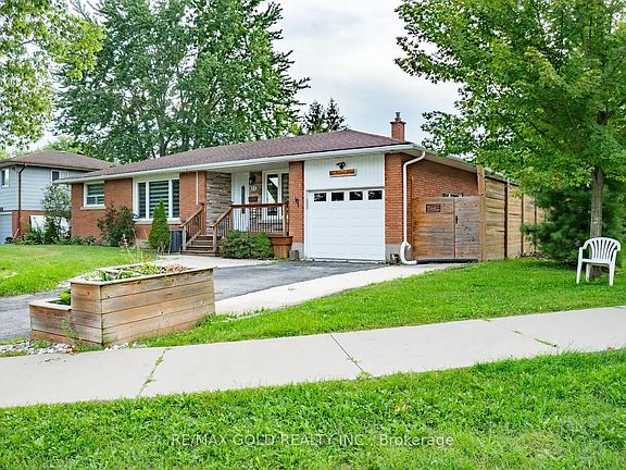 4th image of 16 Braden Ave