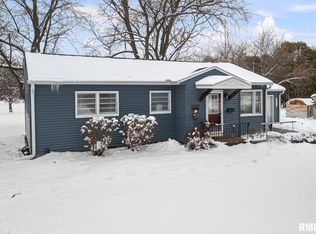 2946 Jersey Ridge Rd, Davenport, IA 52803