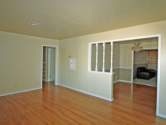 3rd image of 3006 NW Euclid Ave