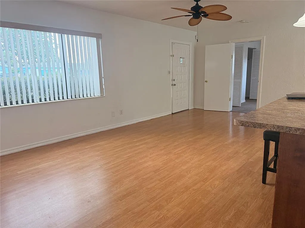 3 bed, 2.0 bath, 1620 sqft, $2,950 — Photo 4