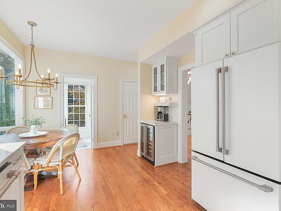 5th image of 9942 Foxborough Cir
