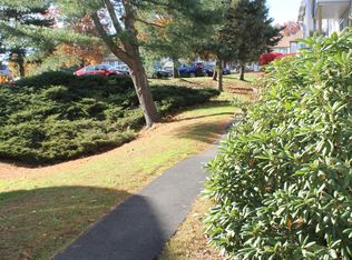 444 Cypress Rd, Newington, CT 06111