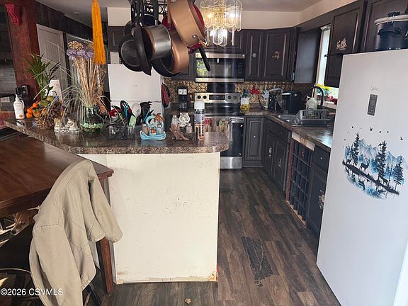 5th image of 435 Colley St