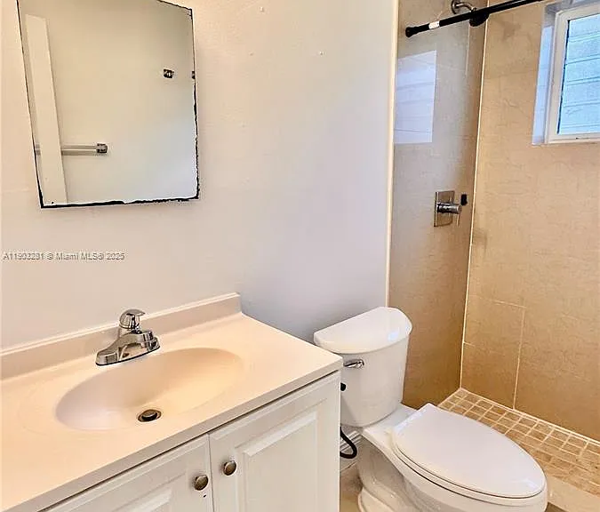 1955 Normandy Dr #2 — Photo 7