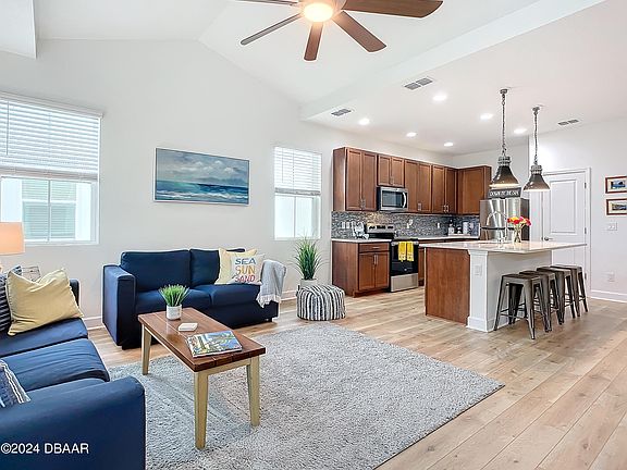 5th image of 530 Landshark Blvd