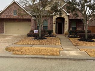 17806 Creek Bluff Ln, Cypress, TX 77433