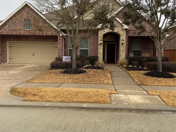 17806 Creek Bluff Ln, Cypress, TX 77433