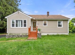15 Monoosnock Ave, Leominster, MA 01453