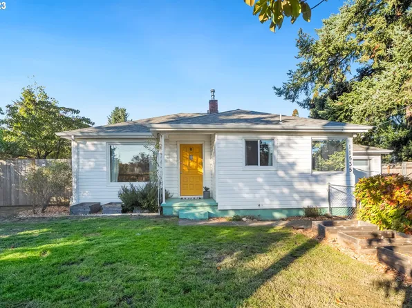 11535 E Burnside St, Portland, OR 97216