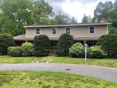 312 W Highland Drive, Guilderland, NY, 12303