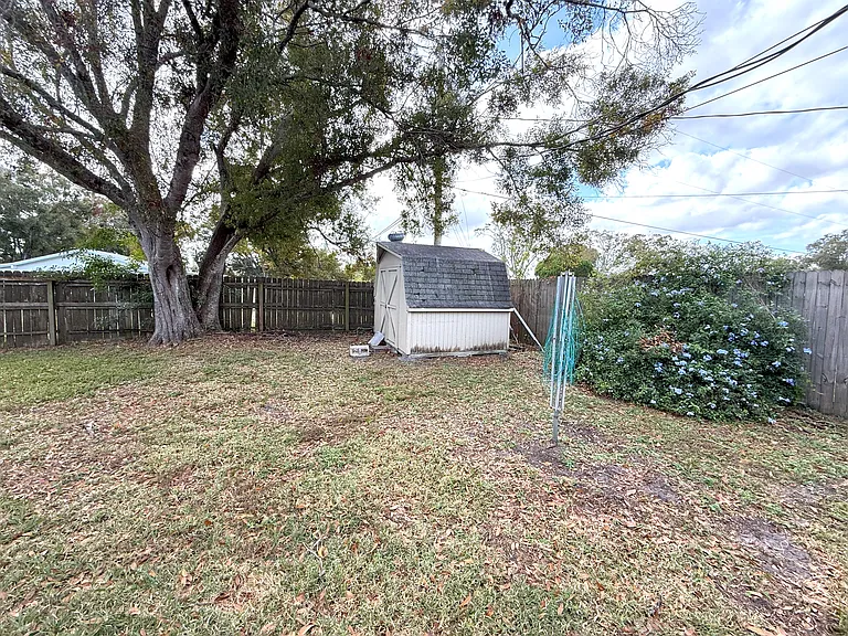4850 Sutton Ave — Photo 20