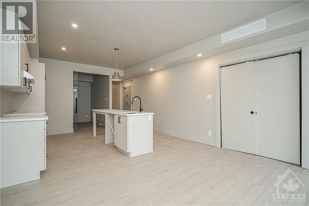 260 Armstrong St — Photo 3