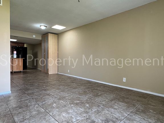 5th image of 6812 N 35th Ave Unit B