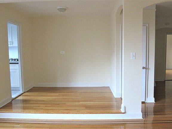 5th image of 72-38 113th St #5L