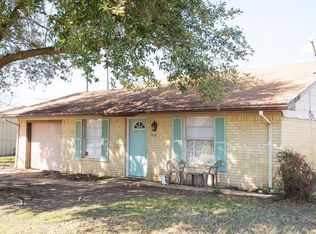 218 W Alene Dr, Mabank, TX 75147