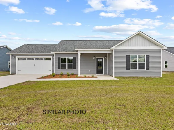 406 Wade Drive, Richlands, NC 28574