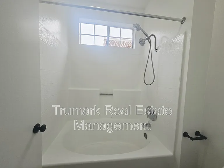 475 E Orange Grove Ave #T — Photo 7